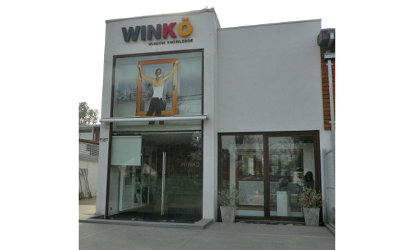 proyecto arquitectura Locales - Showroom WINKO 4