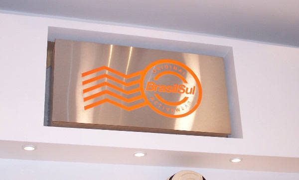 proyecto arquitectura Locales - Local Brasil Sul 11