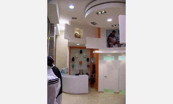 proyecto arquitectura Locales - Local Brasil Sul 4