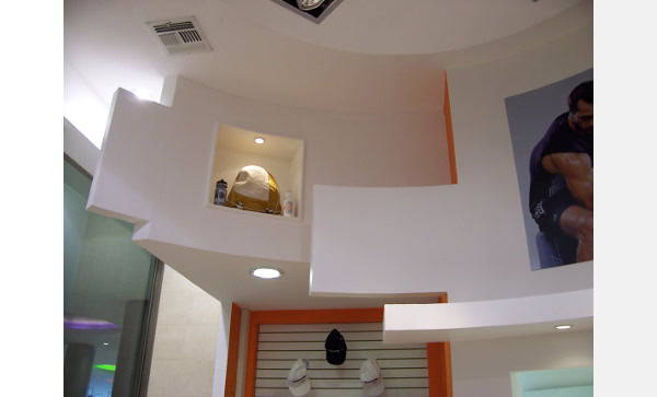 proyecto arquitectura Locales - Local Brasil Sul 8